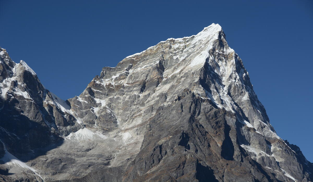 Cholatse Peak Climbing in Nepal