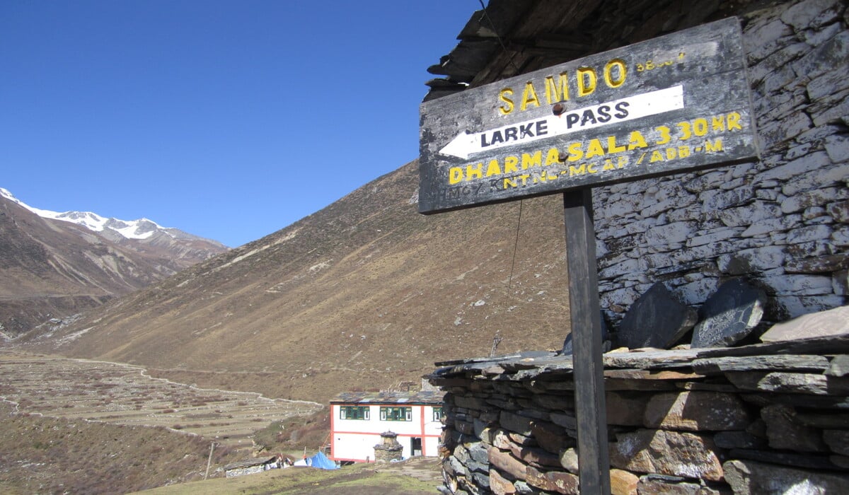 Top Mountain Passes in Nepal